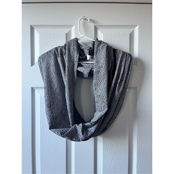 Lululemon Vinyasa Snap Button Scarf Gray Winter Warm Snow Ski Hiking Snowboardin - Picture 1 of 6